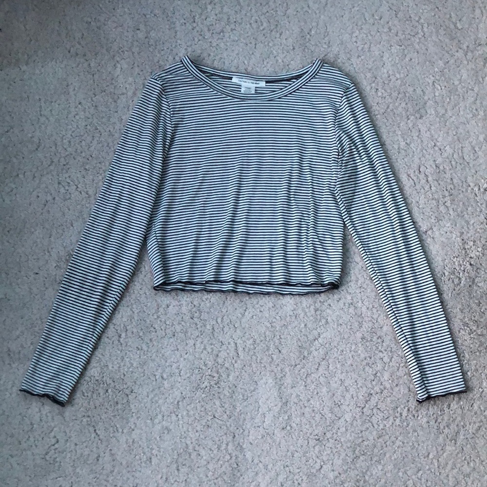 Striped cropped shirt